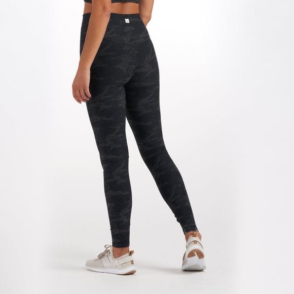 Vuori Pants - Vuori Elevation Performance LEGGING BLACK CAMO SIZE XS NWT